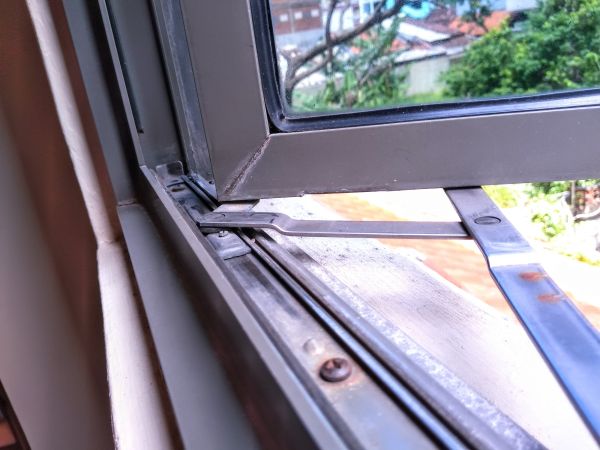 Hinged Window Replacement in Temple